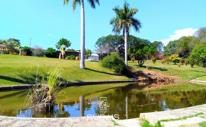 Ótimo sitio a venda em ITU-SP.  Colonial