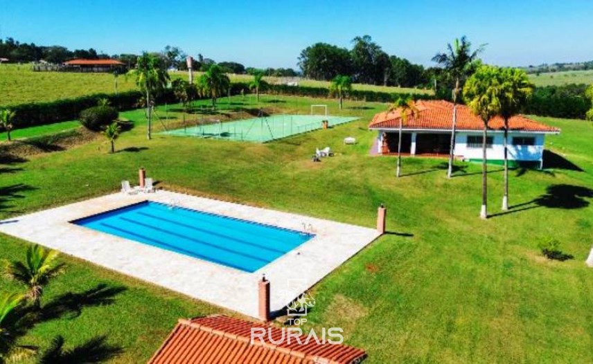 Haras à venda em Porto Feliz-SP com 2,6 alqueires.