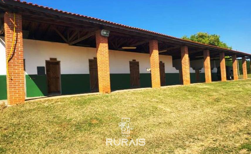 Haras à venda em Porto Feliz-SP com 2,6 alqueires.