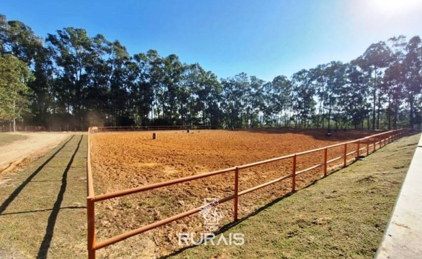 Haras à venda em Porto Feliz-Pista para 3 tambores. .